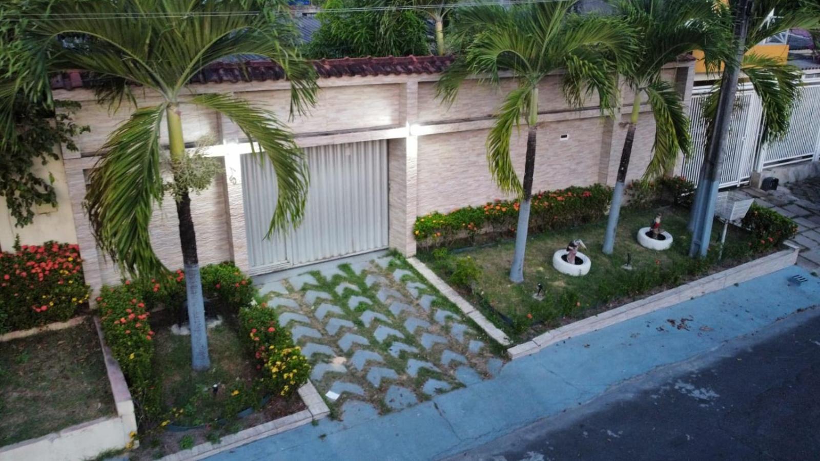 Excelente Casa No Bairro Mundo Novo Com Piscina *